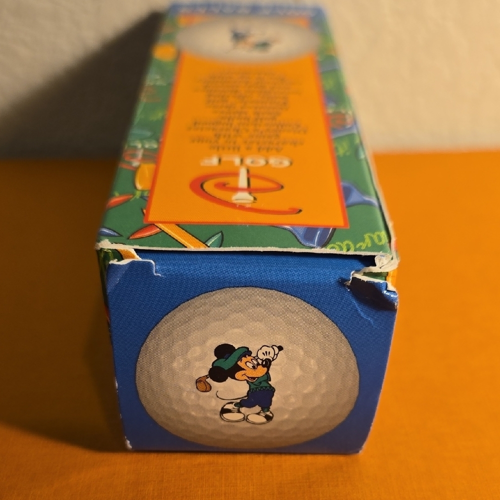 Disney Mickey Mouse Golf Ball Set - White and Green - Picture 3 of 5